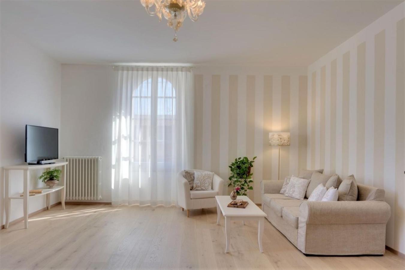 Rambaldi Apartments In Casa Nr 6 With Shared Terrace Bardolino Dış mekan fotoğraf